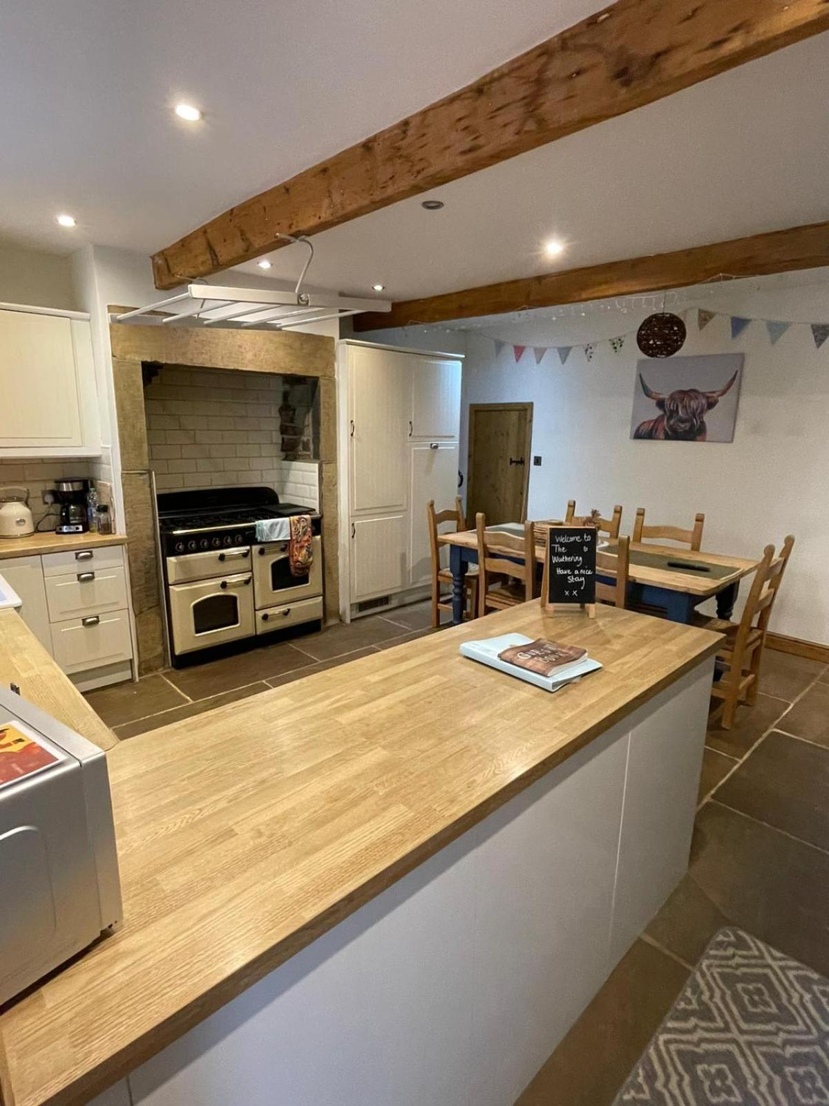 Wuthering Cottage - Central, Stylish, Cosy, Comfy 호어스 외부 사진